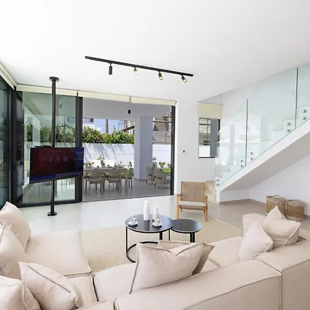 Ocean Whispers Villa Paralimni